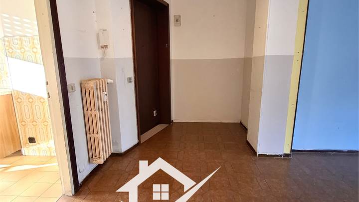 3 LOCALI + D.D. SERVIZI 